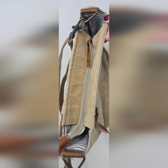 Clea Ray US Military Upcycled Canvas Shoulderbag Crossbody NWT - Picture 9 of 16